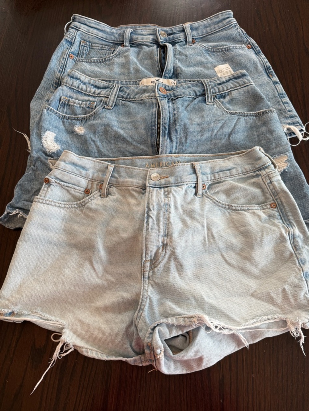 AE Mom + Relaxed Shorts & Hollister Curvy High Rise Bundle 28/29 (3)